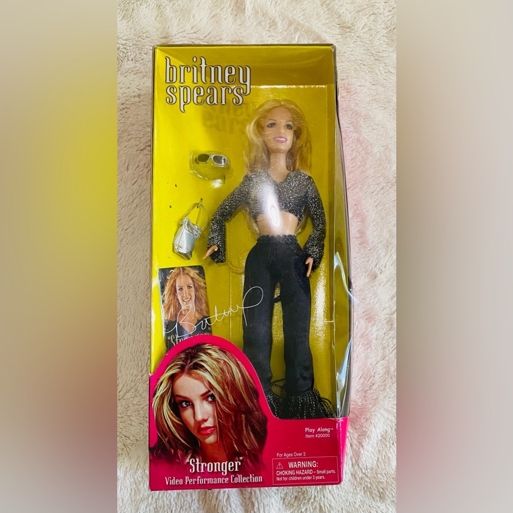 RARE NIB Britney Spears Stronger Video 2001 Performance Collection Doll.